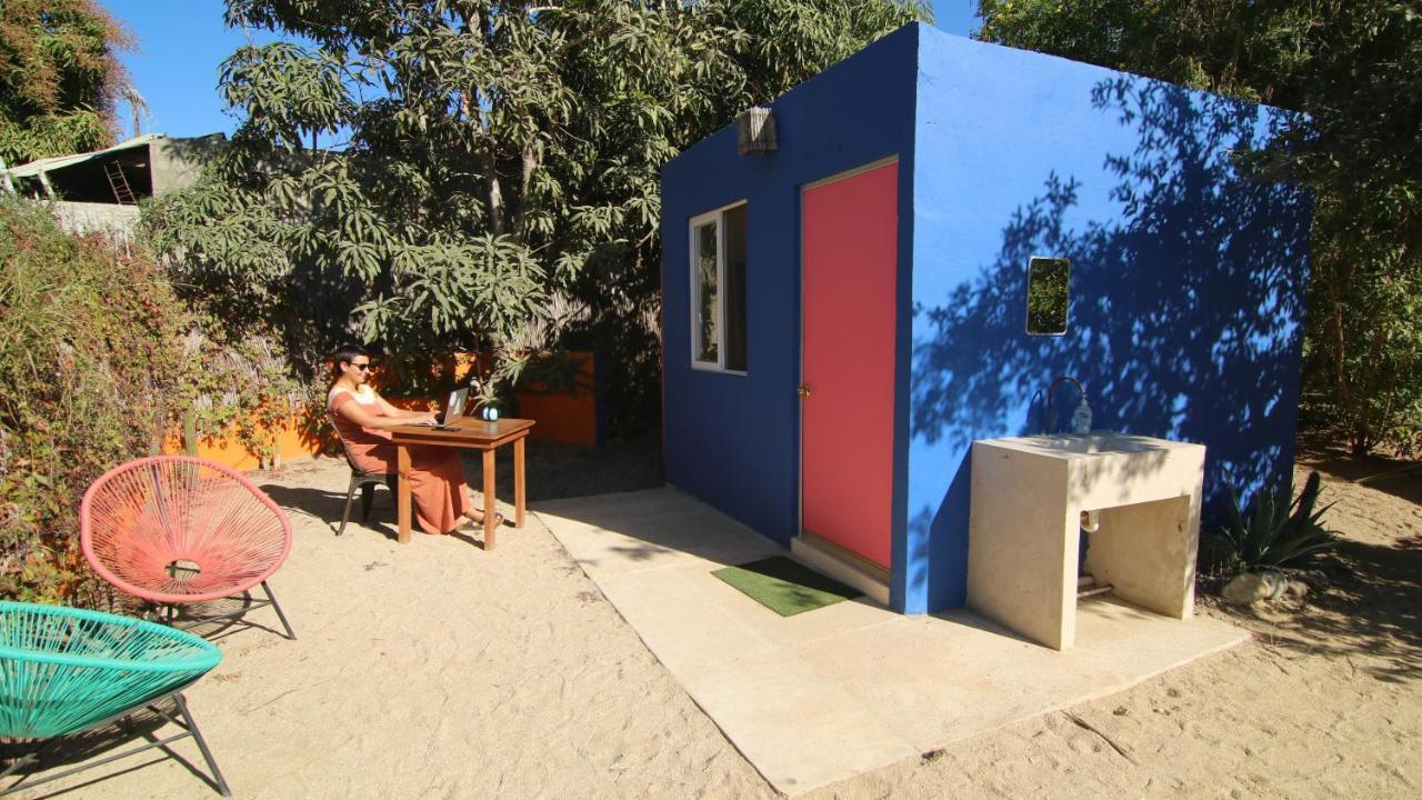 Todos Santos Hostel Super Fast And Stable Satellite Wifi Exterior photo