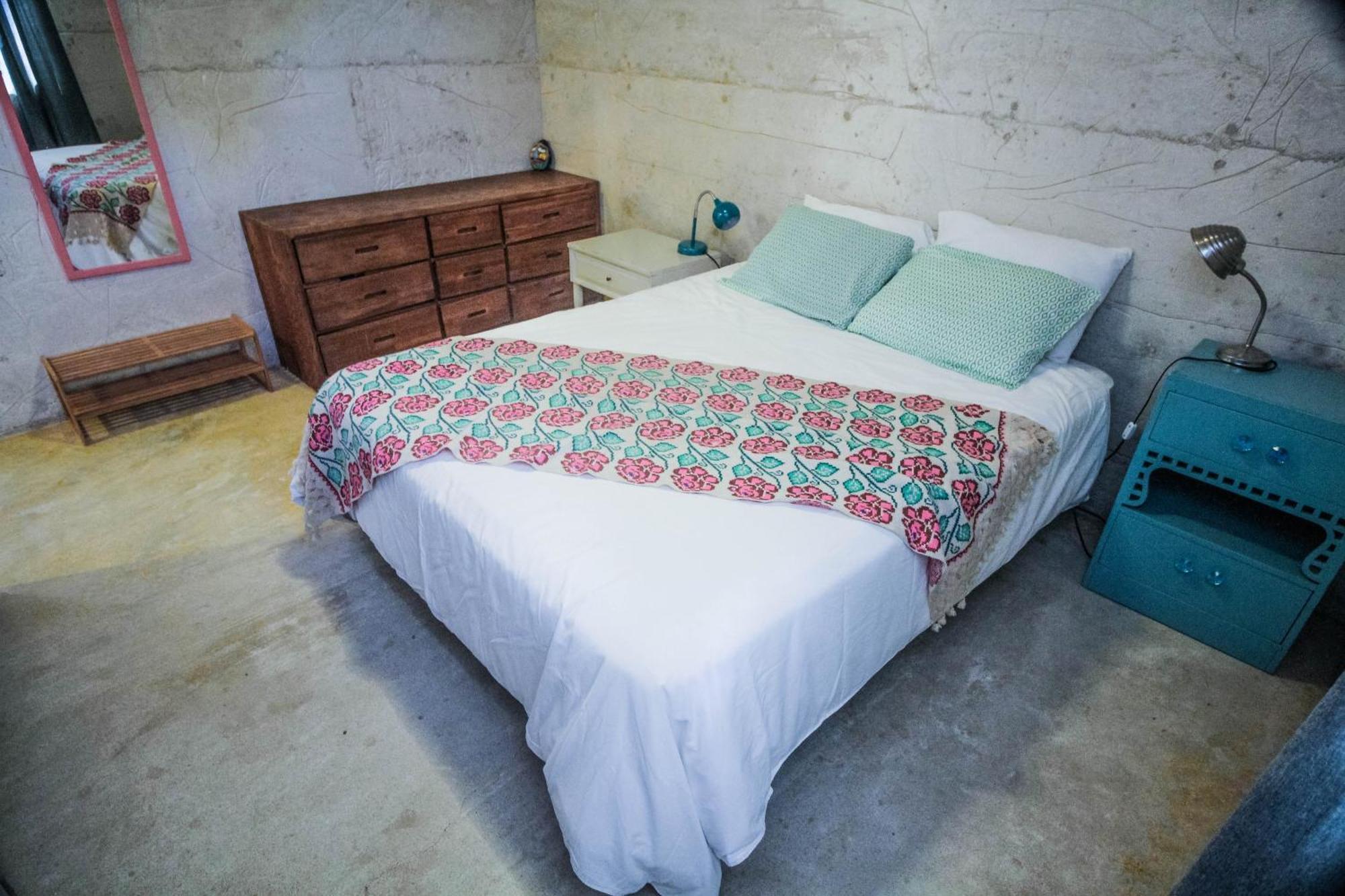 Todos Santos Hostel Super Fast And Stable Satellite Wifi Exterior photo