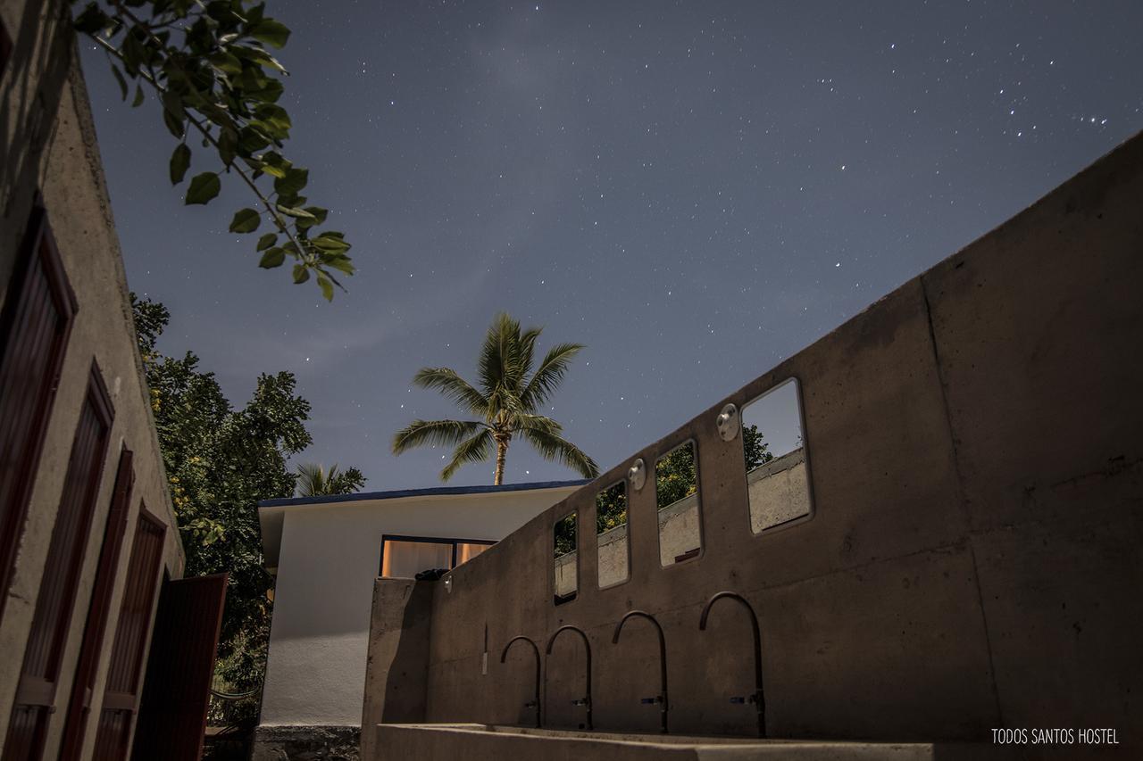 Todos Santos Hostel Super Fast And Stable Satellite Wifi Exterior photo